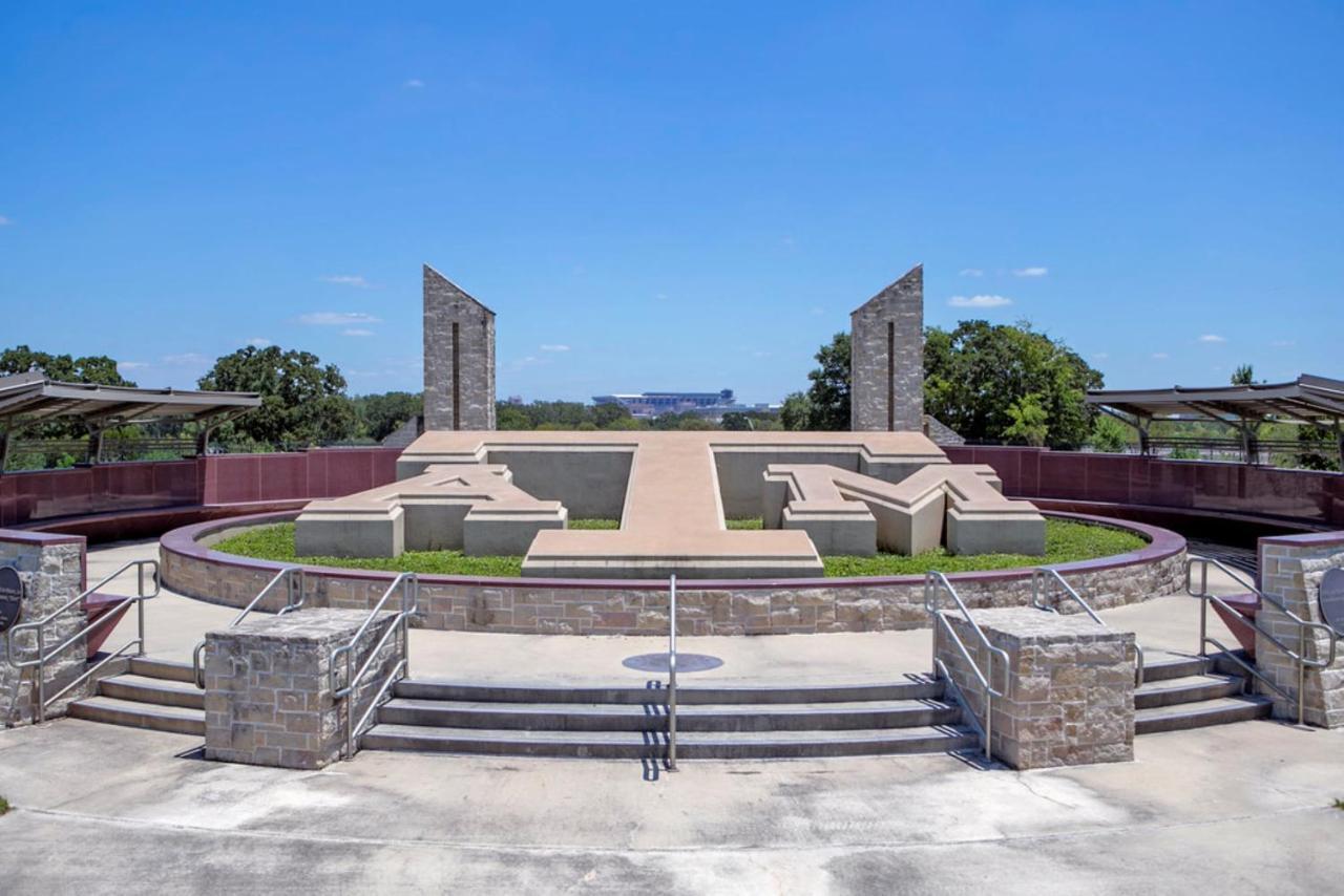 Holiday Inn & Suites College Station-Aggieland By Ihg Exterior foto